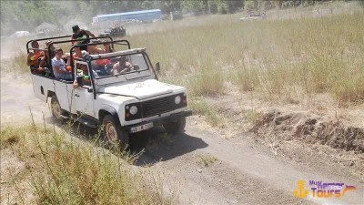 Kirish Jeep Safari