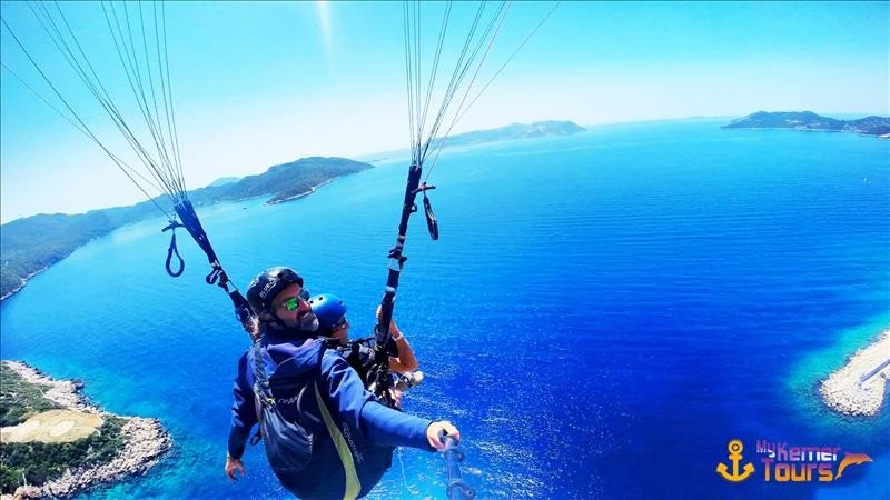 Paragliding in Kemer